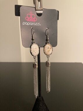 Paparazzi Silver White Speckled Oval Tassel Earrings